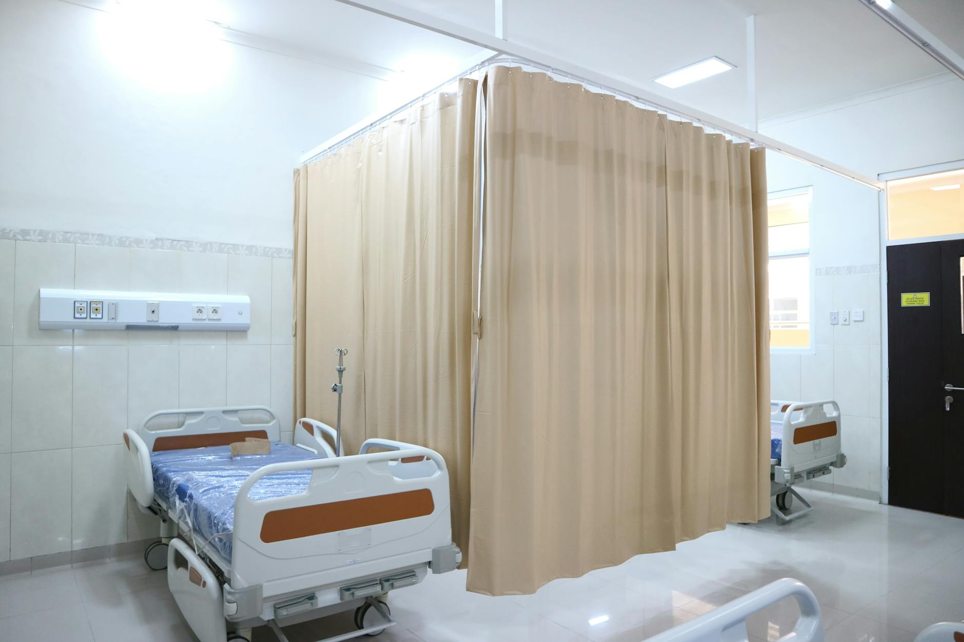Nikki Exotika Faces Emergency Heart Surgery in ICU